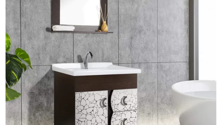 How to Choose a Bathroom Cabinet to Complement Your Vanity and Bathtub